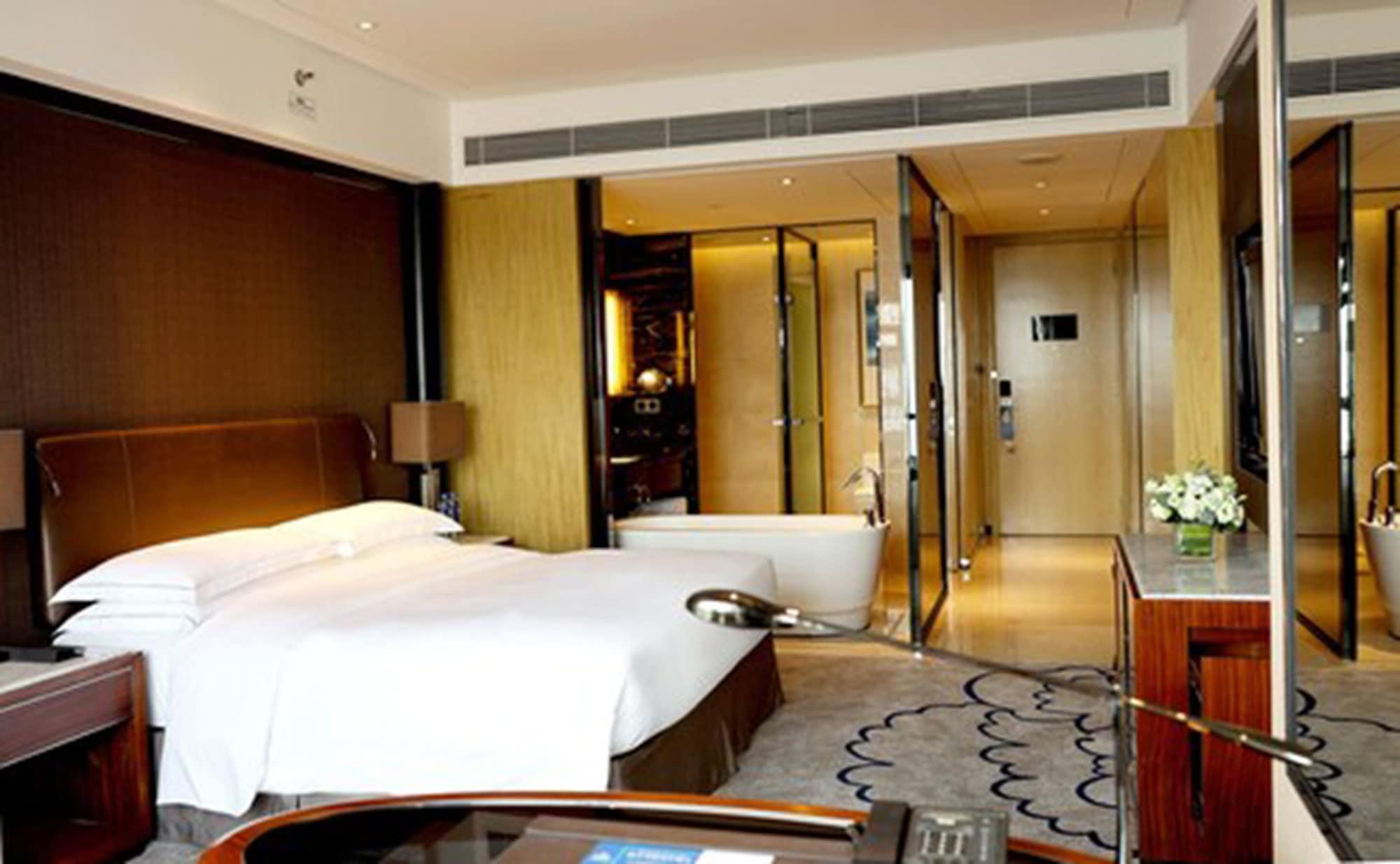 Hilton Zhongshan Downtown Zhongshan (Guangdong) Exterior foto