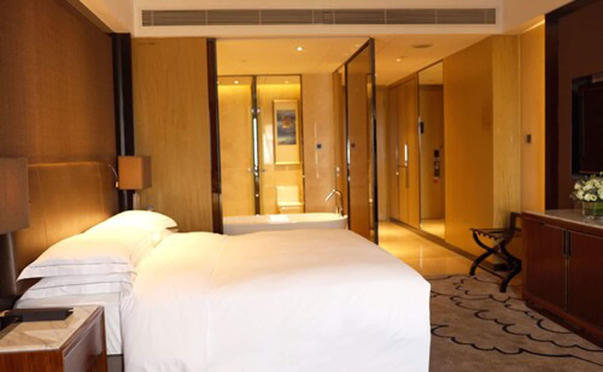Hilton Zhongshan Downtown Zhongshan (Guangdong) Exterior foto